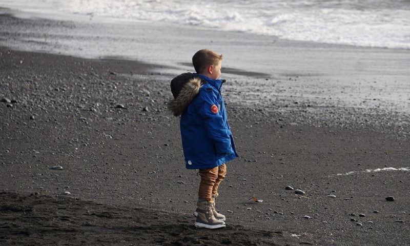 Sebby-Reynisfjara-Black-Sand-Beach