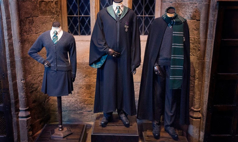 Slytherin-Great-Hall-costume