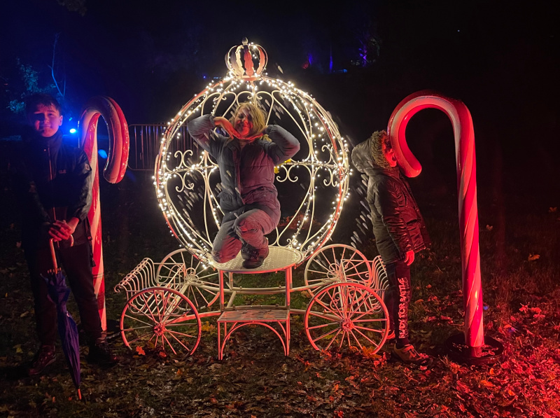 Review Glow Marwell, a Magical Light Experience Destination travel blog