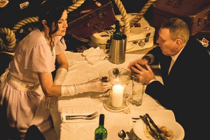 couple Titanic dining experience